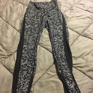 Lululemon leggings size 4